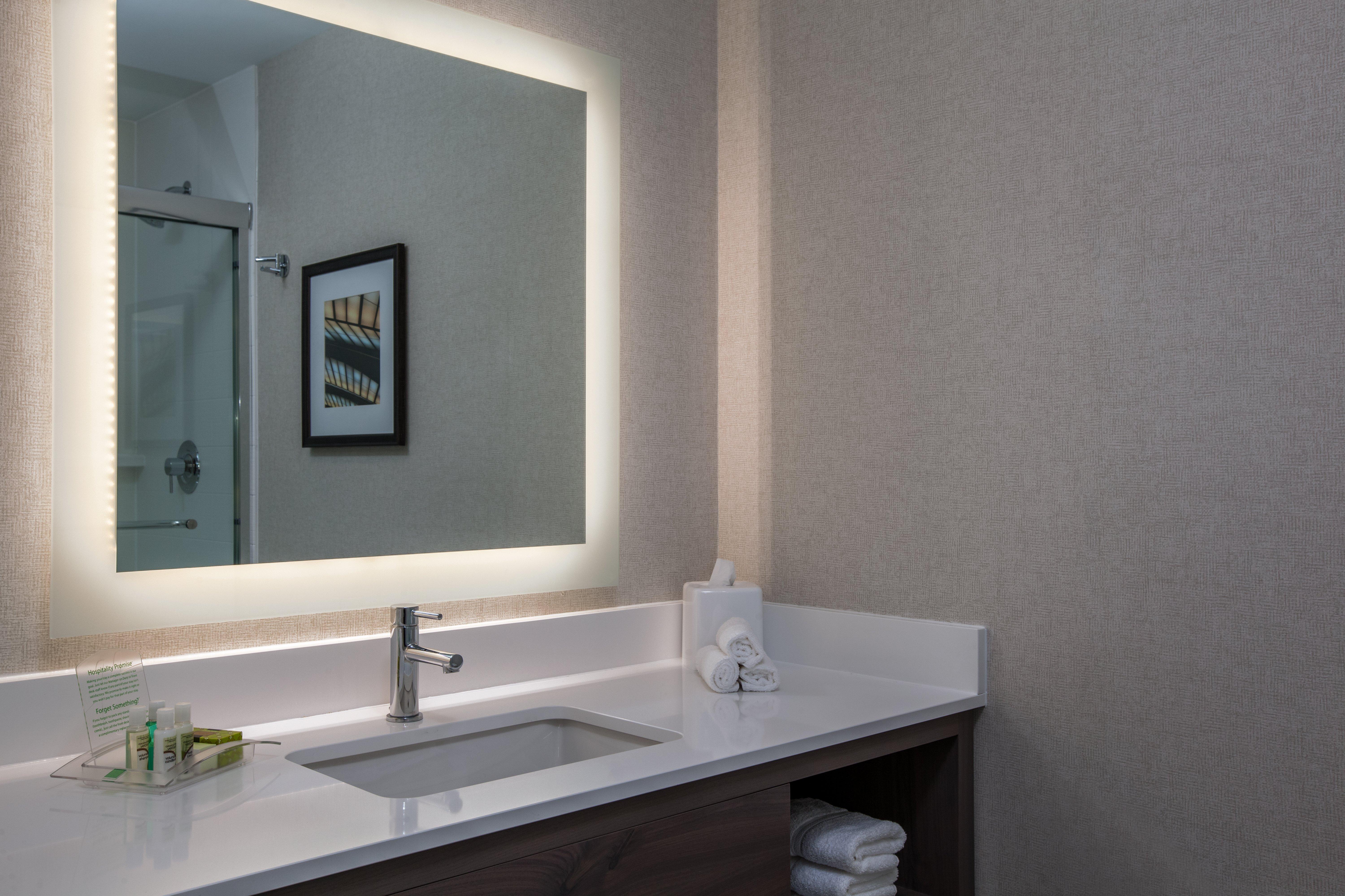 Holiday Inn Cleveland Clinic By Ihg Exterior foto